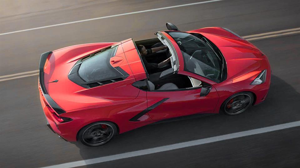 شورولت کوروت با سقف متحرک